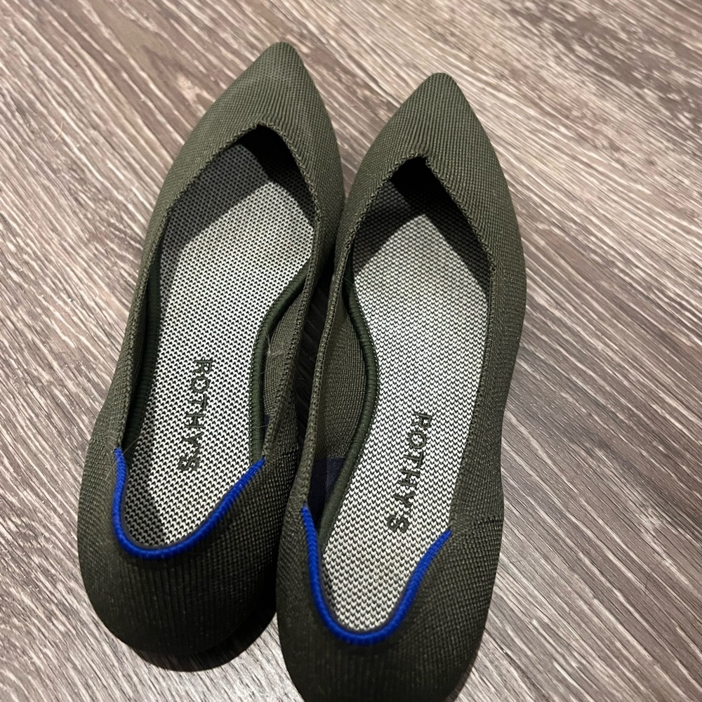 Olive green Rothy’s - size 9